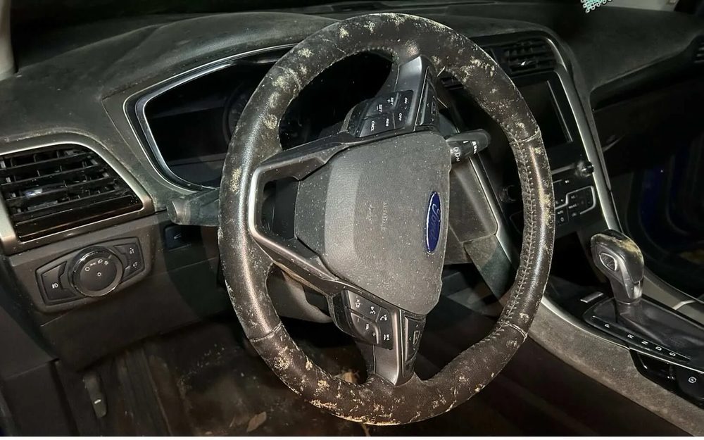 Vehicle dashboard vents with mold before Edgewater high-rise treatment